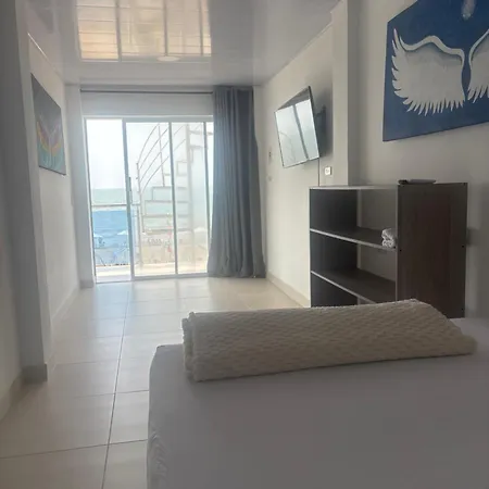 Con Vista Al Mar Pensión